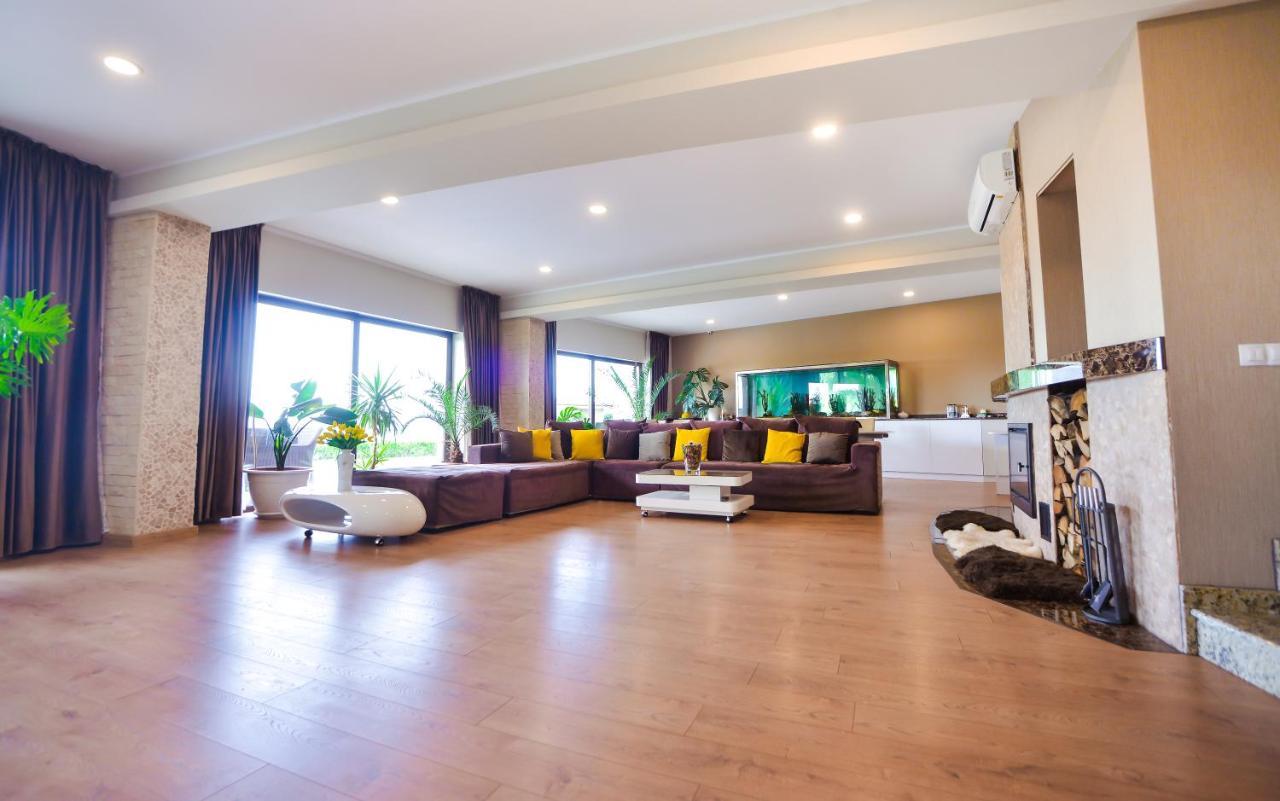 Casa Miralago Boutique Tulcea Exterior foto